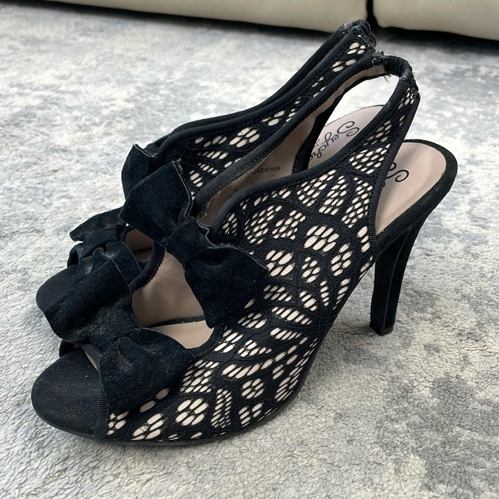 Seychelles Anthropologie Bobbin Lace Pumps Peep Toe Bow Girly Sz 8 - Picture 2 of 16